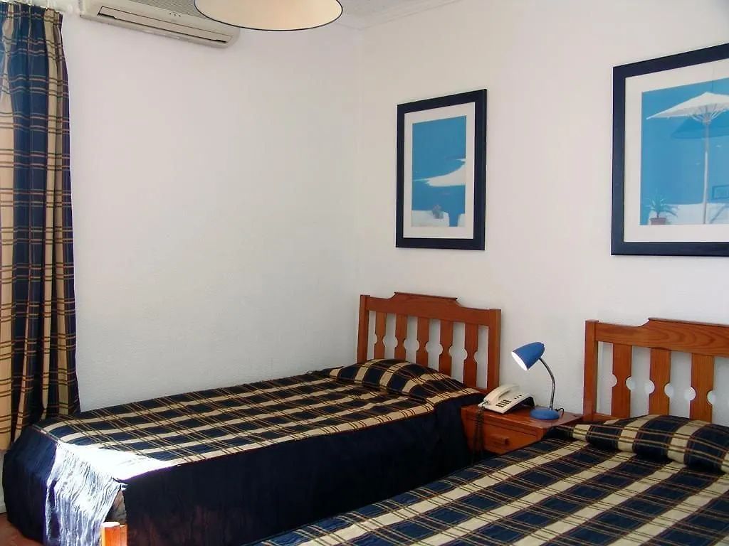Apartamentos Turisticos Regina Albufeira 3*,