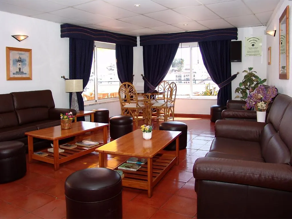 Apartamentos Turisticos Regina アルブフェイラ アパートホテル
