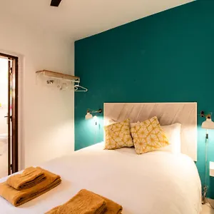 Quinta Do Paraiso - Bed&shower Guest house